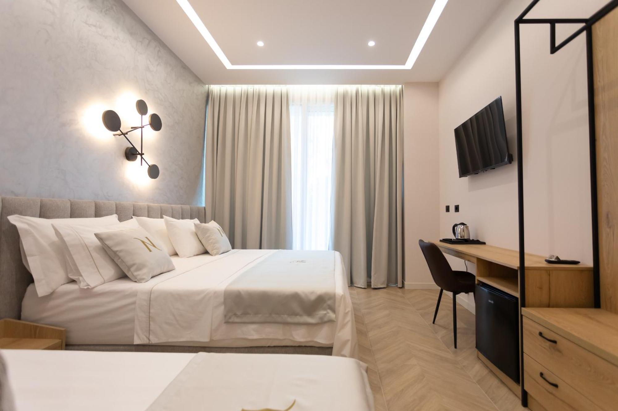 Nayel Hotel Durres Exterior photo